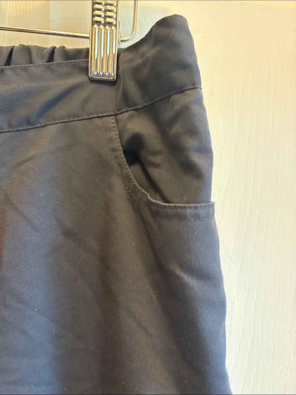 Grey’s Anatomy Grey Wide-Leg Pull-On scrub Pants - Picture 5 of 14